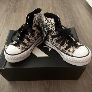 Kids platform Converse